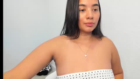 Camila online show from 02/25/25, 10:29