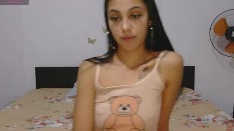 Snapshot of candy_sweet28 chatting on 11/29/25, 08:01 candy_sweet28 online show from 11/29/25, 08:01