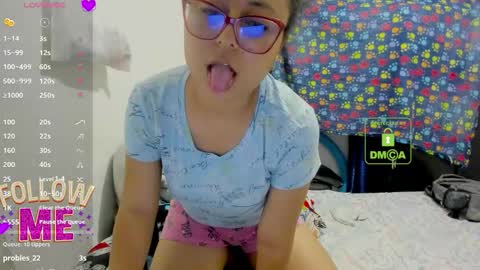 candy_val online show from 09/18/25, 07:10