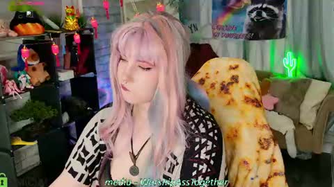 Mary online show from 07/08/26, 01:10