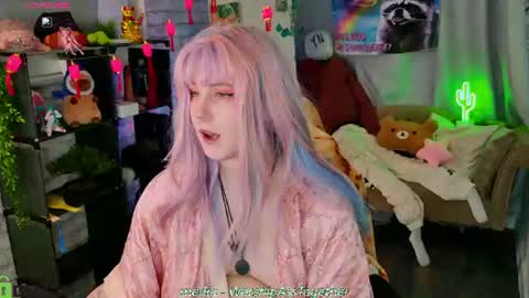 Mary online show from 07/11/26, 01:19