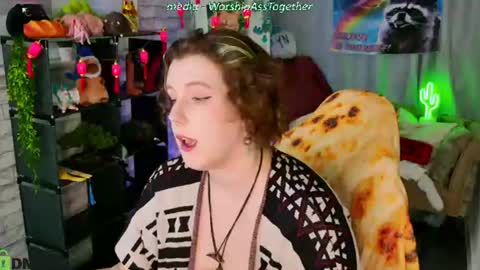 Mary online show from 07/14/26, 02:05