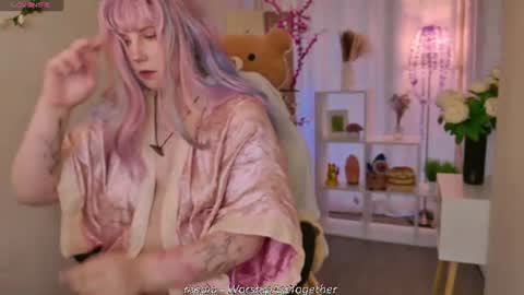 Mary online show from 08/02/26, 01:04