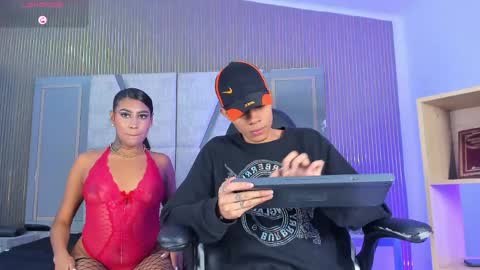  and MarilynHot online show from 04/02/26, 08:50