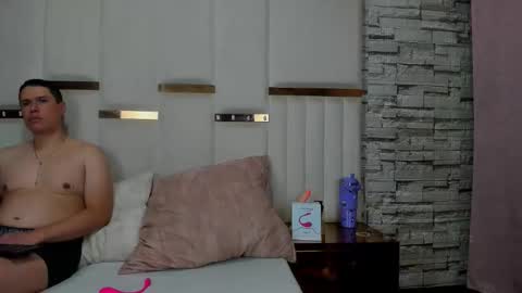 candyandsteven online show from 12/15/25, 02:49