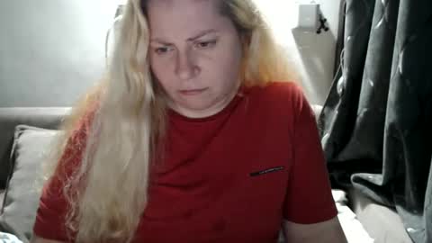 Laura online show from 02/09/25, 09:28