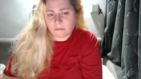 Laura online show from 02/10/25, 04:47