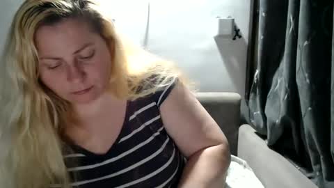 Laura online show from 02/13/25, 10:43