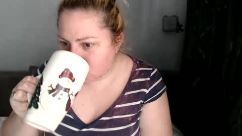 Laura online show from 02/14/25, 10:17