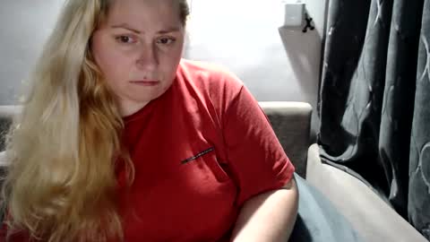 Laura online show from 02/27/25, 11:04