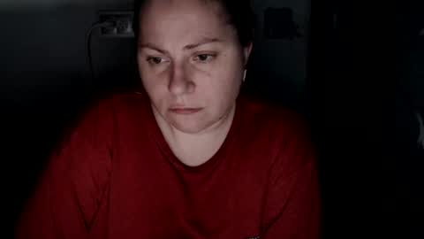 Laura online show from 03/01/25, 01:43