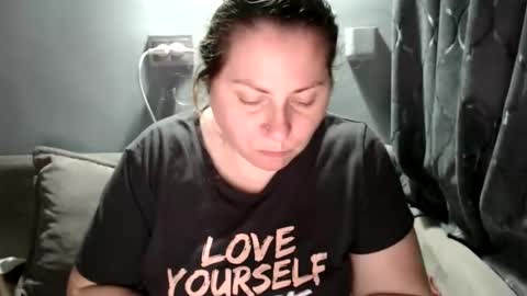 Laura online show from 10/13/25, 06:41