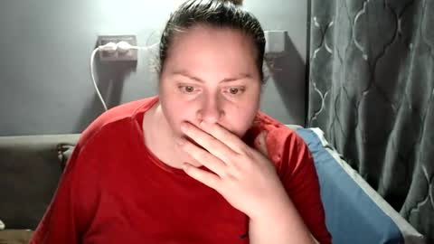 Laura online show from 10/23/25, 07:23