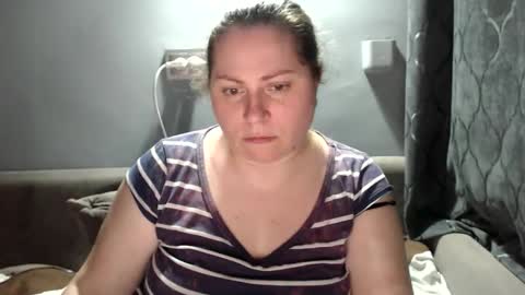 Laura online show from 11/24/25, 07:02