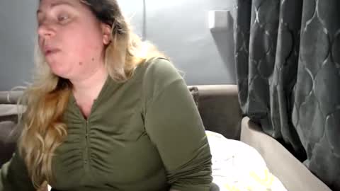 Laura online show from 02/16/26, 07:54