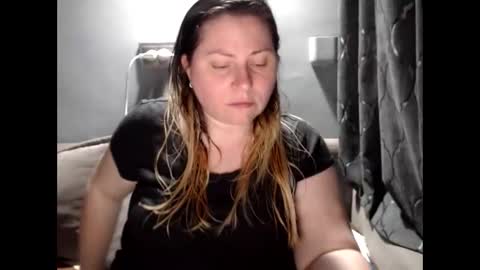Laura online show from 06/06/26, 08:02