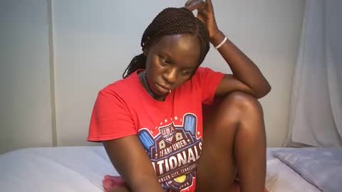 Snapshot of candycurly_ chatting on 02/14/25, 01:56 candycurly_ online show from 02/14/25, 01:56