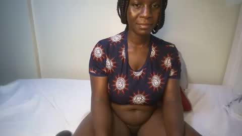 Snapshot of candycurly_ chatting on 09/24/25, 05:27 candycurly_ online show from 09/24/25, 05:27