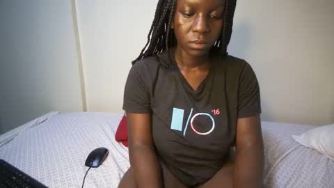 Snapshot of candycurly_ chatting on 10/07/25, 02:53 candycurly_ online show from 10/07/25, 02:53