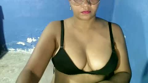 candyflowerlub online show from 01/15/25, 09:20