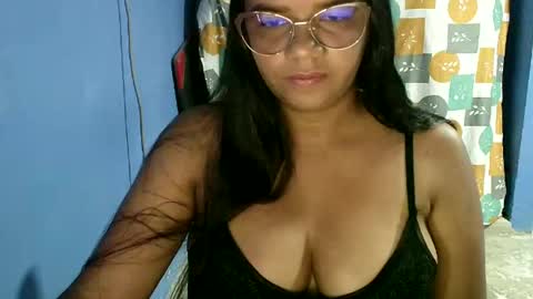 candyflowerlub online show from 02/02/25, 12:24