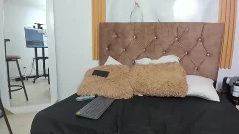 Snapshot of candyfox2606 chatting on 02/21/26, 08:10 candyfox online show from 02/21/26, 08:10