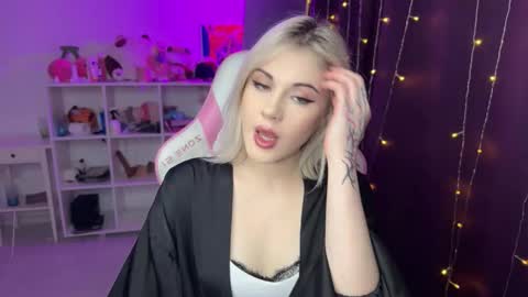 You can call me HH online show from 11/06/25, 05:58