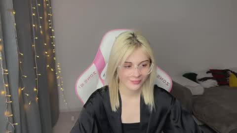 You can call me HH online show from 03/13/26, 04:24