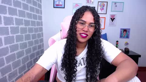 Snapshot of candyhot_sex chatting on 12/11/24, 12:23 Karen online show from 12/11/24, 12:23