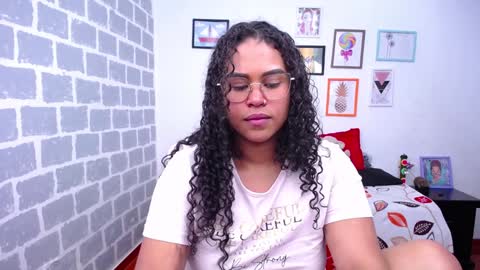 Snapshot of candyhot_sex chatting on 01/06/25, 10:58 Karen online show from 01/06/25, 10:58