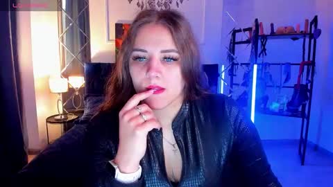 Snapshot of candykimmy chatting on 09/15/25, 12:32 Sofia online show from 09/15/25, 12:32