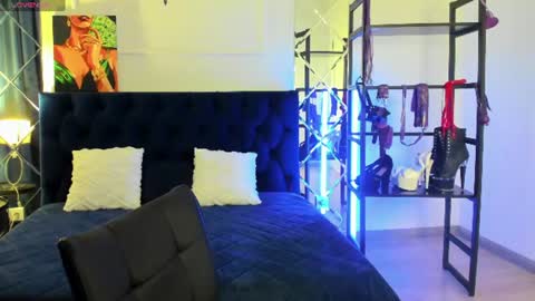 Sofia online show from 06/19/26, 12:37