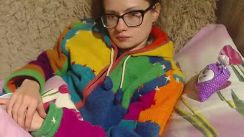 say meow and send tips  online show from 12/06/24, 10:30