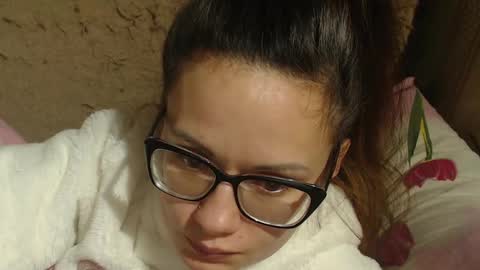 say meow and send tips  online show from 12/17/24, 10:32