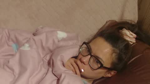 say meow and send tips  online show from 11/19/25, 10:10