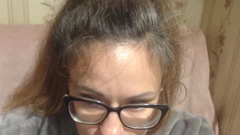 say meow and send tip  online show from 11/17/25, 01:06