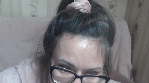 say meow and send tip  online show from 02/08/26, 07:01