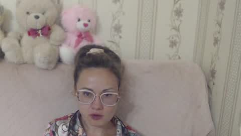 say meow and send tip  online show from 07/02/26, 06:47