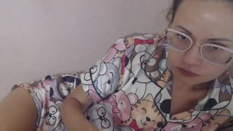 say meow and send tip  online show from 07/04/26, 06:41