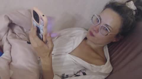 say meow and send tip  online show from 07/12/26, 10:17