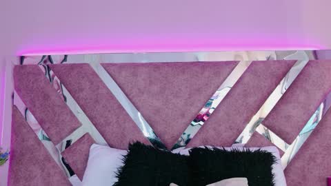 candyluxury_ online show from 04/01/26, 01:41