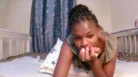 Snapshot of candymia3 chatting on 01/23/25, 10:44 Candice online show from 01/23/25, 10:44