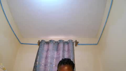 Snapshot of candymia3 chatting on 02/11/25, 05:47 Candice online show from 02/11/25, 05:47