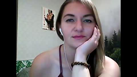 Snapshot of candyolime chatting on 10/04/25, 08:40 Daisy online show from 10/04/25, 08:40