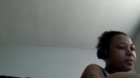 Snapshot of candyredxo2024 chatting on 07/25/26, 06:05 candyredxo2024 online show from 07/25/26, 06:05
