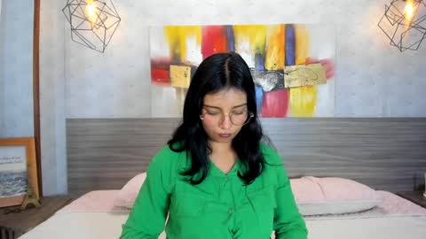Snapshot of candys_victoria chatting on 01/28/25, 04:50 Candys Victoria online show from 01/28/25, 04:50