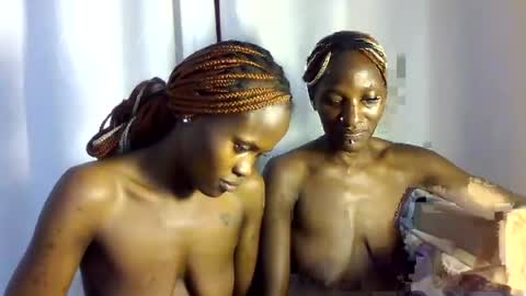 Snapshot of candysleek_petite chatting on 07/01/26, 07:43 Candy online show from 07/01/26, 07:43