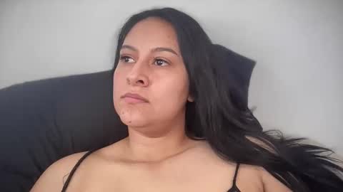 diosa latina online show from 11/11/25, 01:55