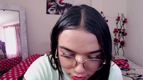 candyy_doll_ online show from 04/22/26, 08:43