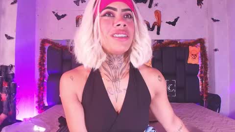 Aura  online show from 10/16/25, 11:55